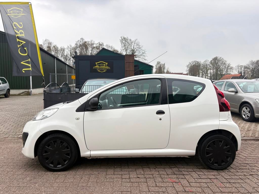 Peugeot 107 1.0 Access Accent AIRCO,MULTIMEDIAAUX,STUURBEKRA, Voorwielaandrijving, Euro 5, Gebruikt, 4 stoelen