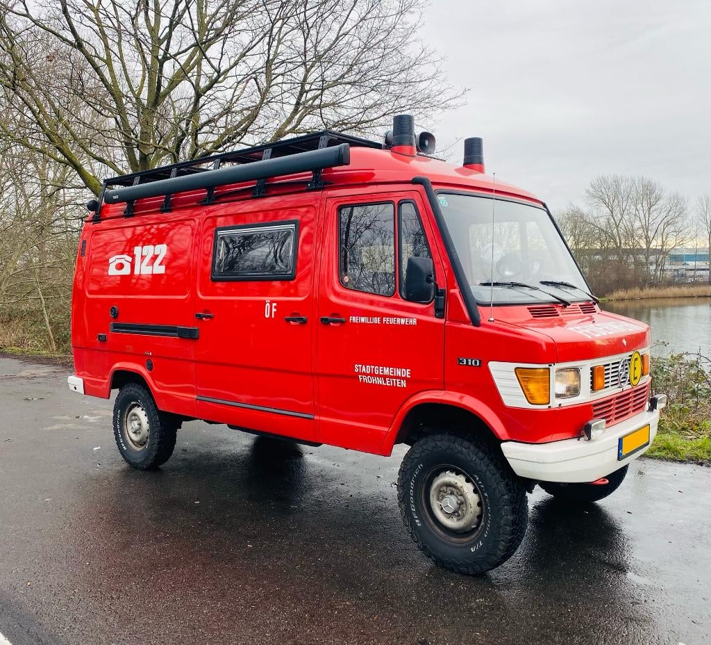 Brandweer Mercedes 310 4x4 '91, 38dkm - Expeditie Camper, Buscamper of Camperbus, Tot en met 2, Mercedes-Benz, Handgeschakeld