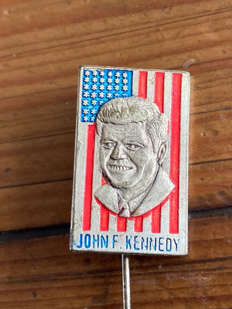 Speldje John F. Kennedy, Ophalen of Verzenden, Gebruikt, Overige onderwerpen, Speldje of Pin