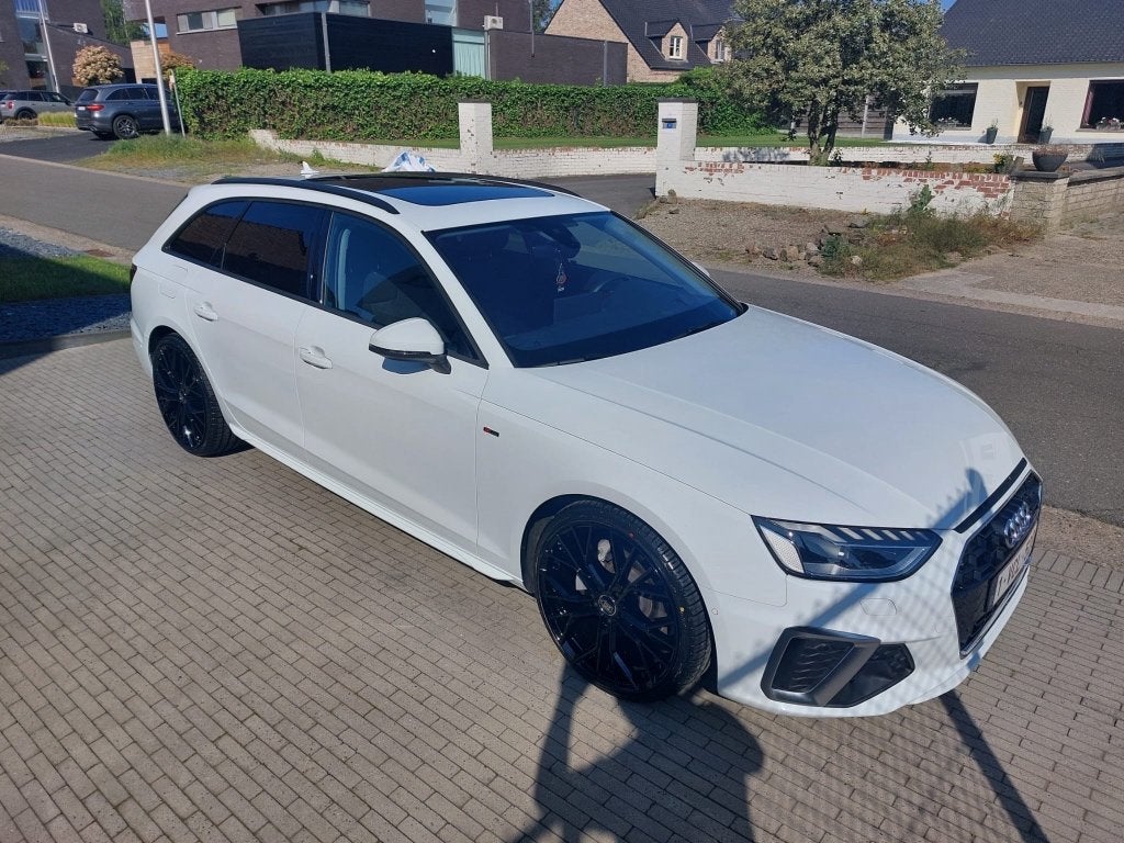 Audi A4 Avant, Auto's, Dealer onderhouden, Stof, A4, Wit