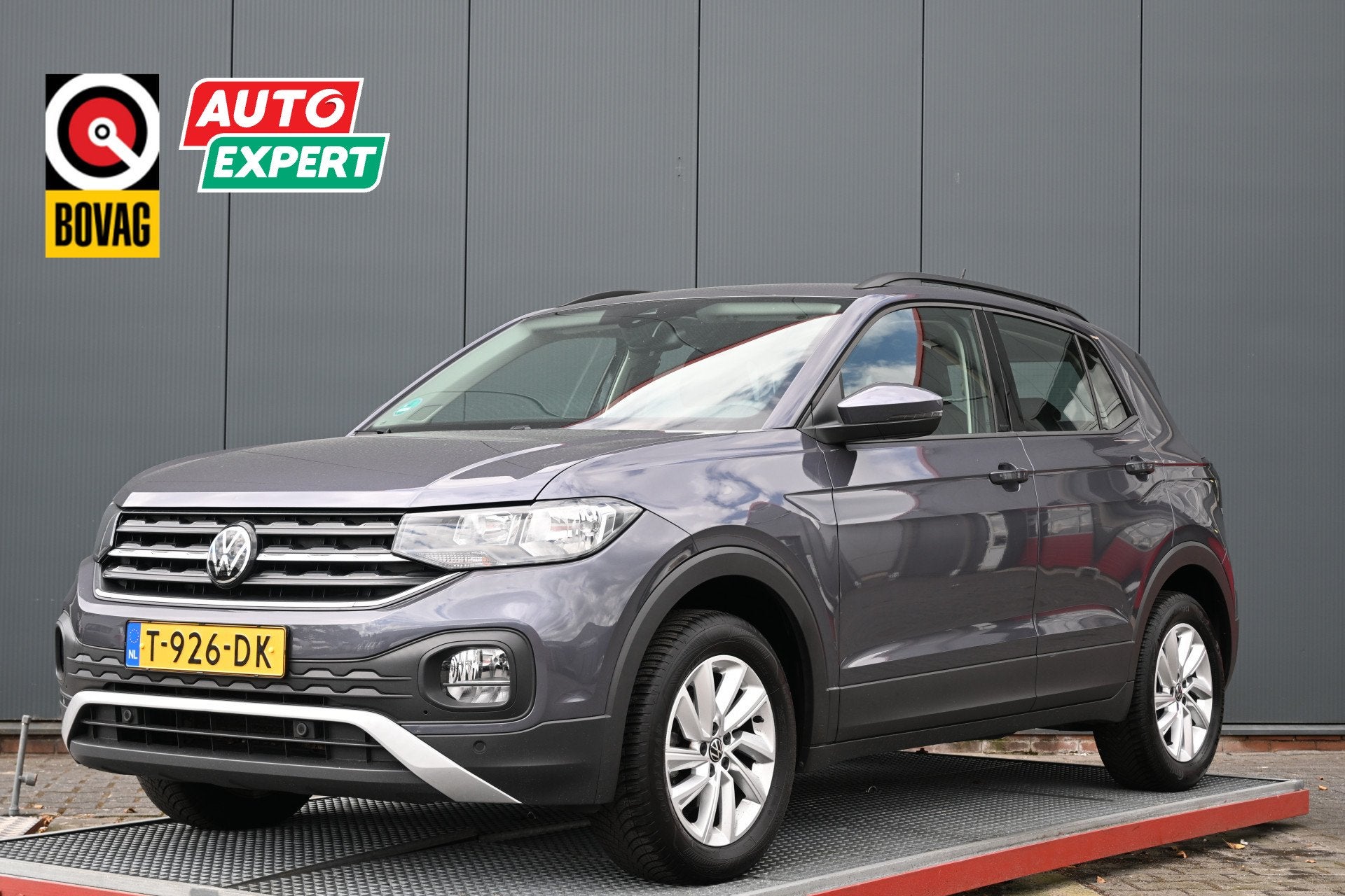 Volkswagen T-Cross 1.0 TSI Life (bj 2023), Auto's, Voorwielaandrijving, Gebruikt, Adaptive Cruise Control, 620 kg