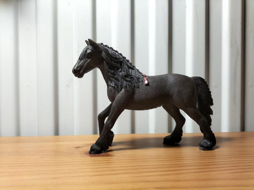 Schleich Friese merrie, Ophalen of Verzenden, Zo goed als nieuw