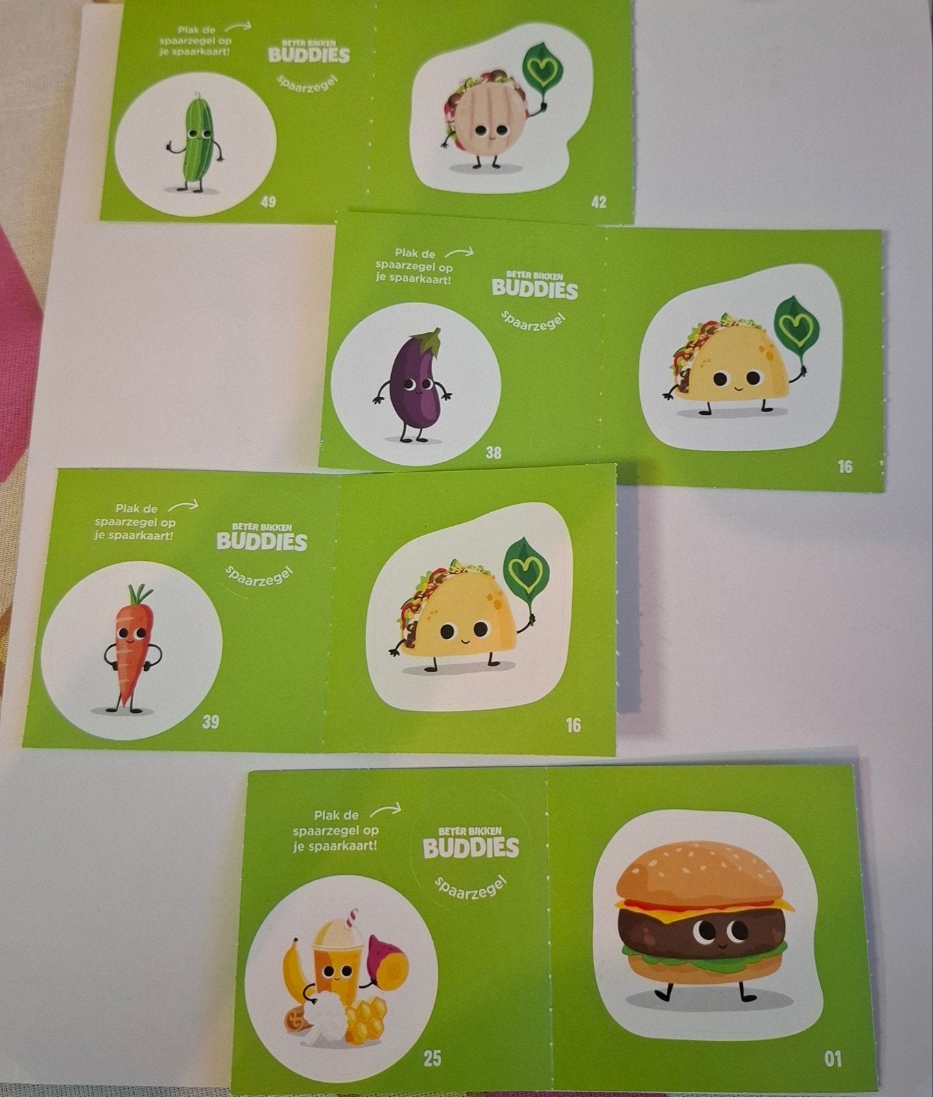 Plus Beter Bikken Buddies spaarkaart 4 zegels 8 plaatjes, Plus, Ophalen of Verzenden