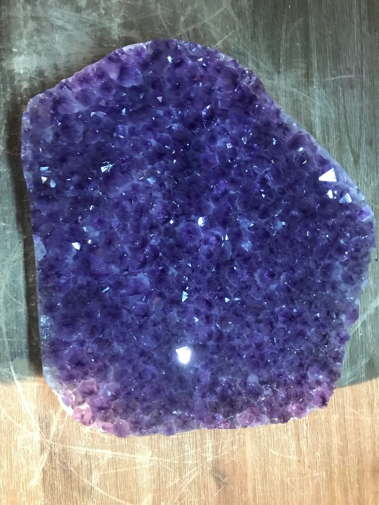Amethist cluster (55) 5,65 kg, 30x27x7 cm diep paars, Ophalen of Verzenden, Mineraal