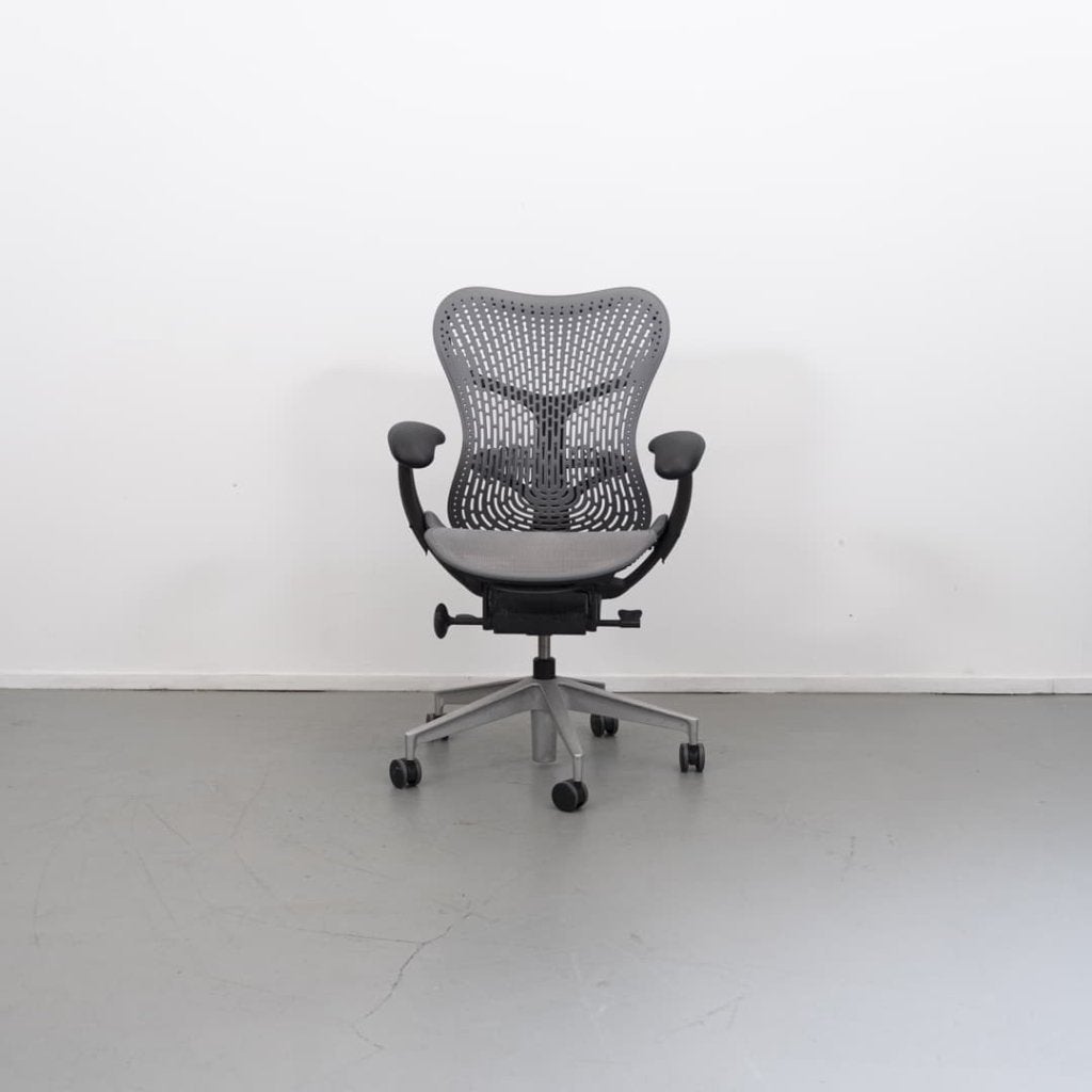 Herman Miller Mirra 2 Graphite TriFlex - Chroom, Niet ingevuld, Zo goed als nieuw, Niet ingevuld, Niet ingevuld