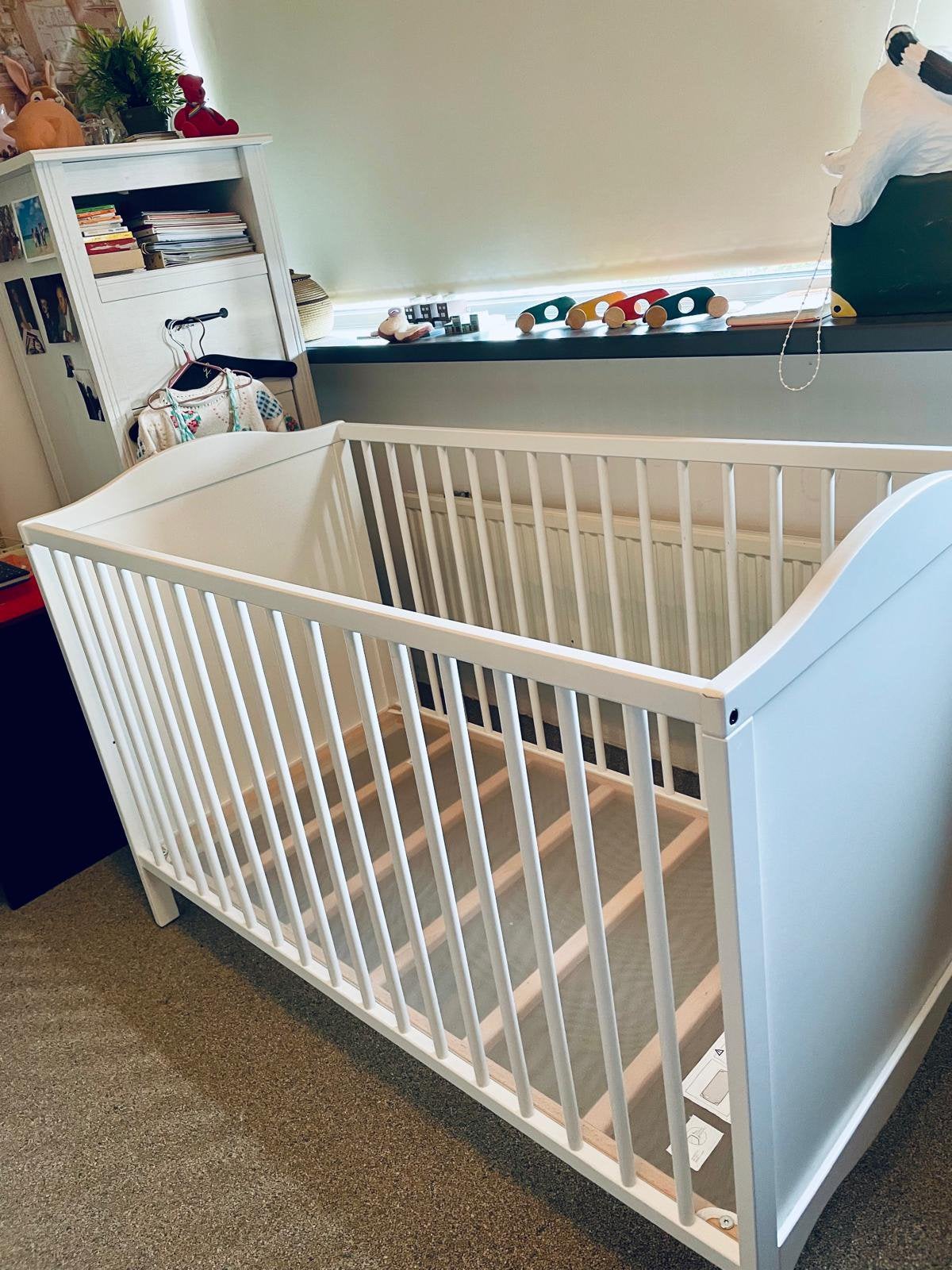 Ikea SMÅGÖRA babybed plus matras, Ophalen, Zo goed als nieuw, Jongetje of Meisje