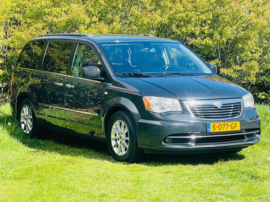 Lancia Voyager 2.8 Multijet Gold/Leer/Automaat, Euro 5, 450 kg, Gebruikt, Zwart