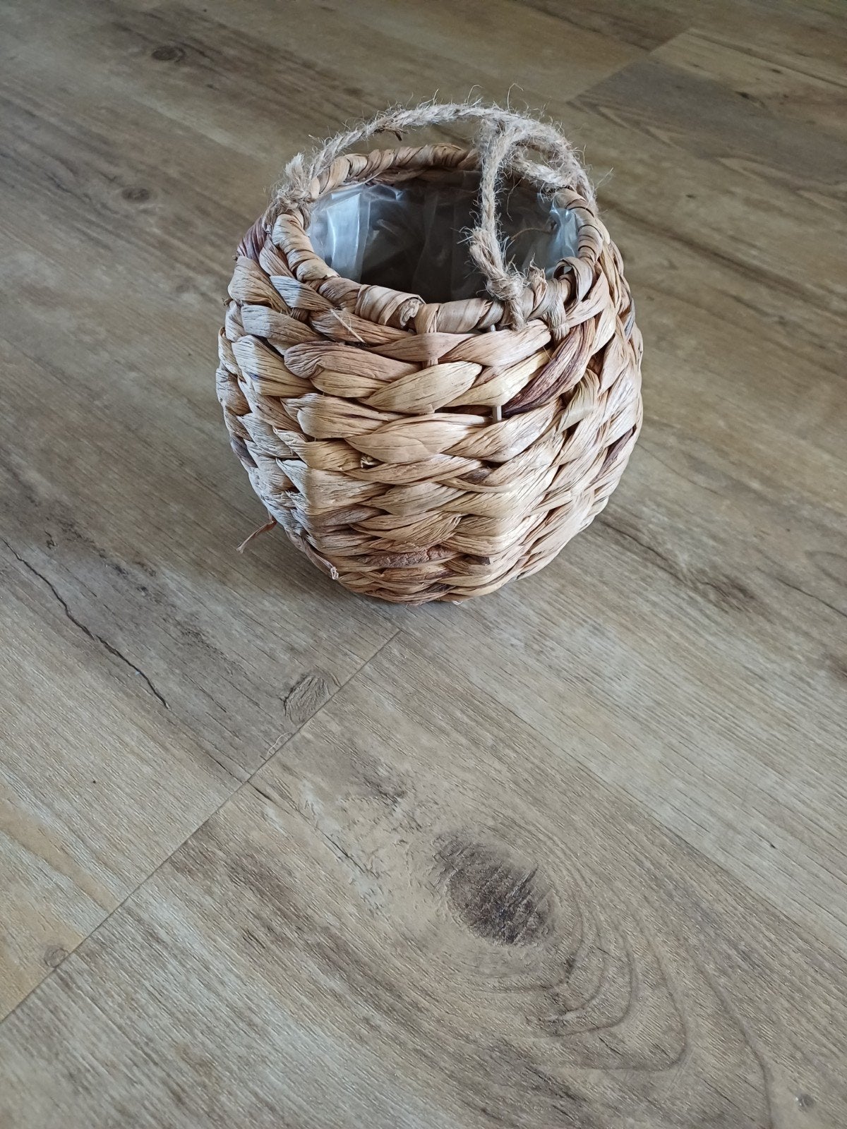 Rotan plantenhanger 'Neela' - Nieuw met kaartje, Ophalen of Verzenden, Nieuw