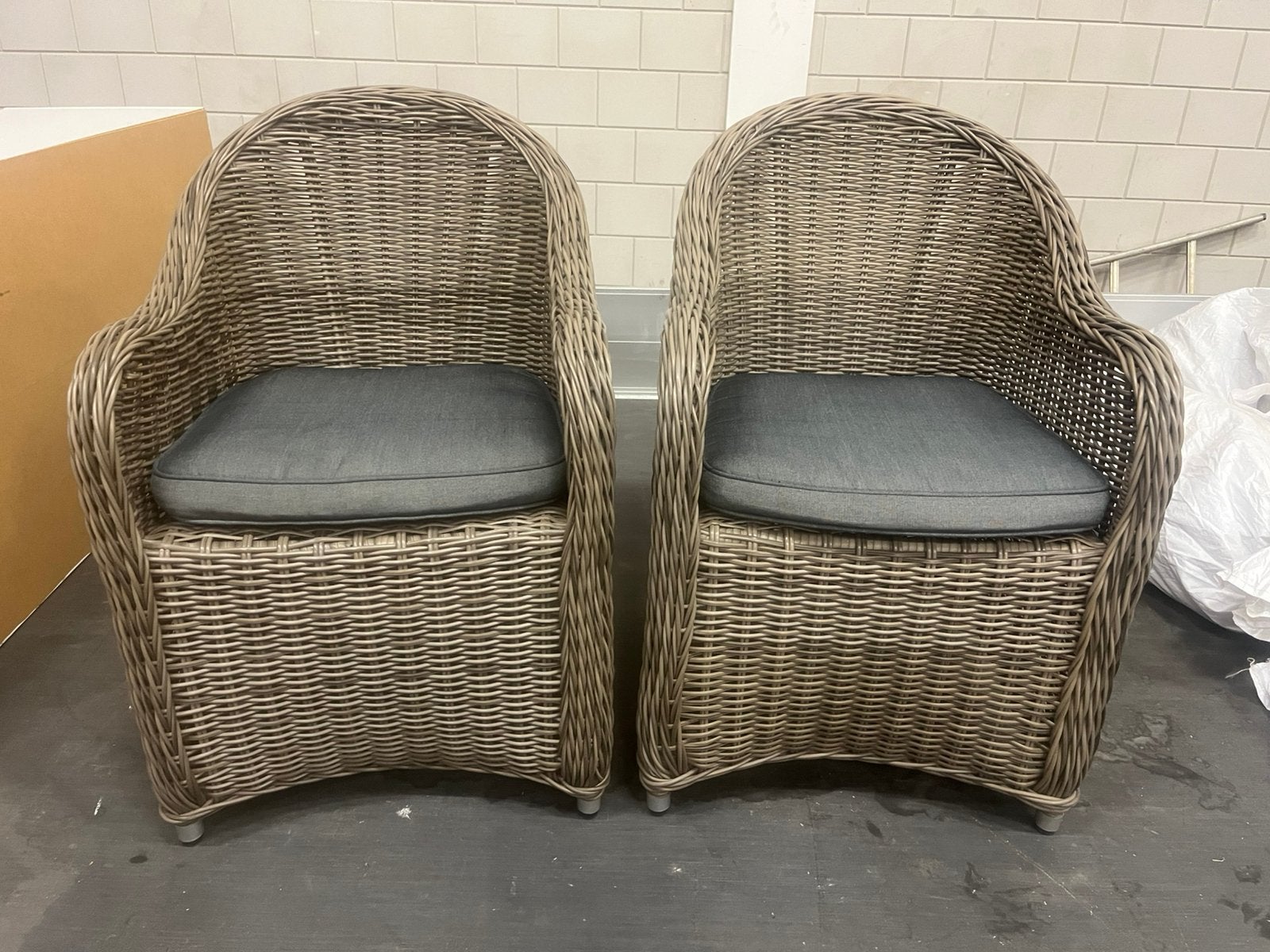 2 rieten stoeltjes met kussen, Ophalen, Gebruikt, Rotan