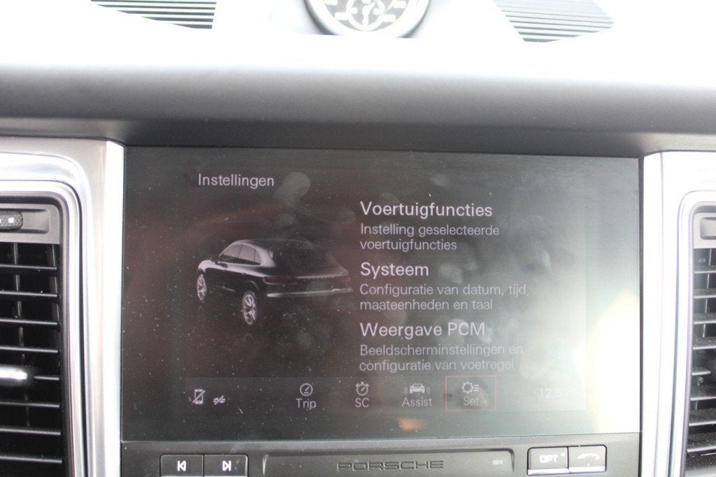 Foto 35 van Porsche MACAN 3.0 GTS Sport Chrono /Leer/ Sportuitlaat/ Trek