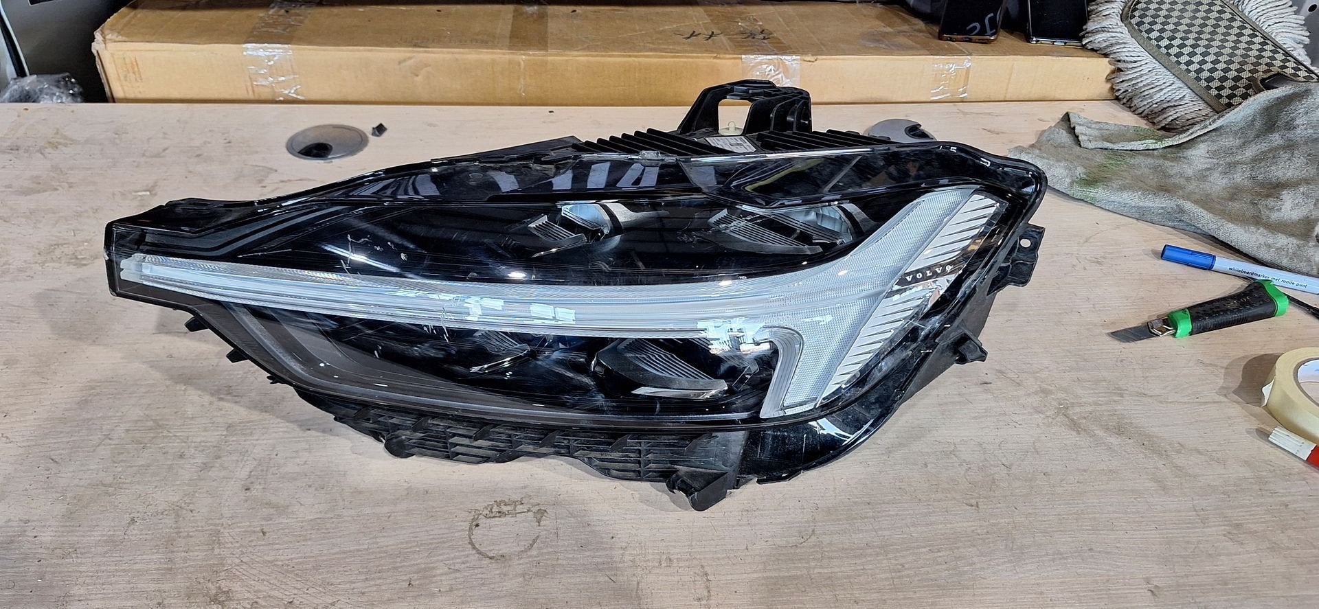 VOLVO XC60 2 VOL LED KOPLAMPEN, Gebruikt, -, -, Ophalen of Verzenden