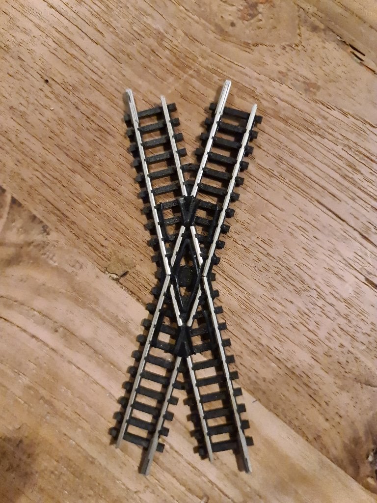 Minitrix 4958 N Kruising 30gr 1 stuks nw, Hobby en Vrije tijd, Modeltreinen | N-Spoor, Gelijkstroom, Trix, Nieuw, Rails