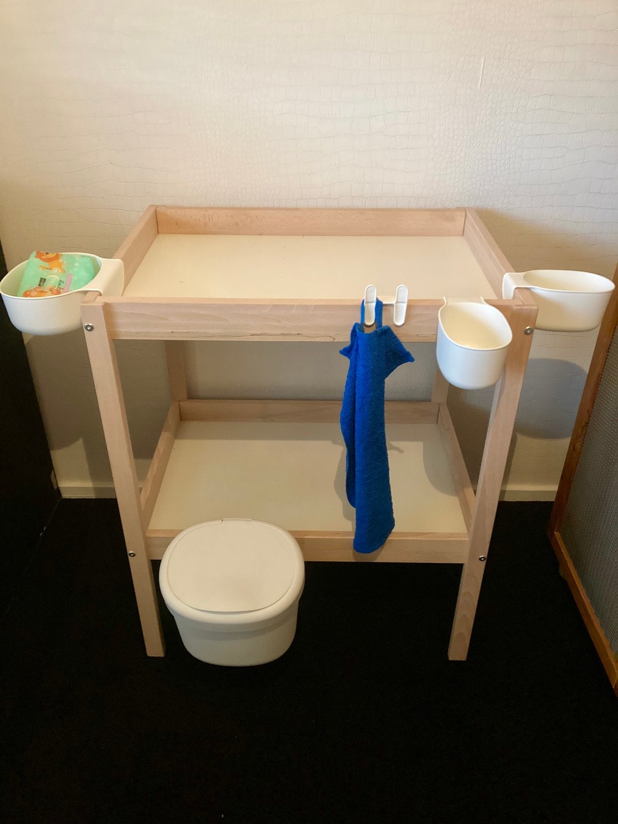 Commode met opbergbakken, Ophalen, Zo goed als nieuw, Overige typen