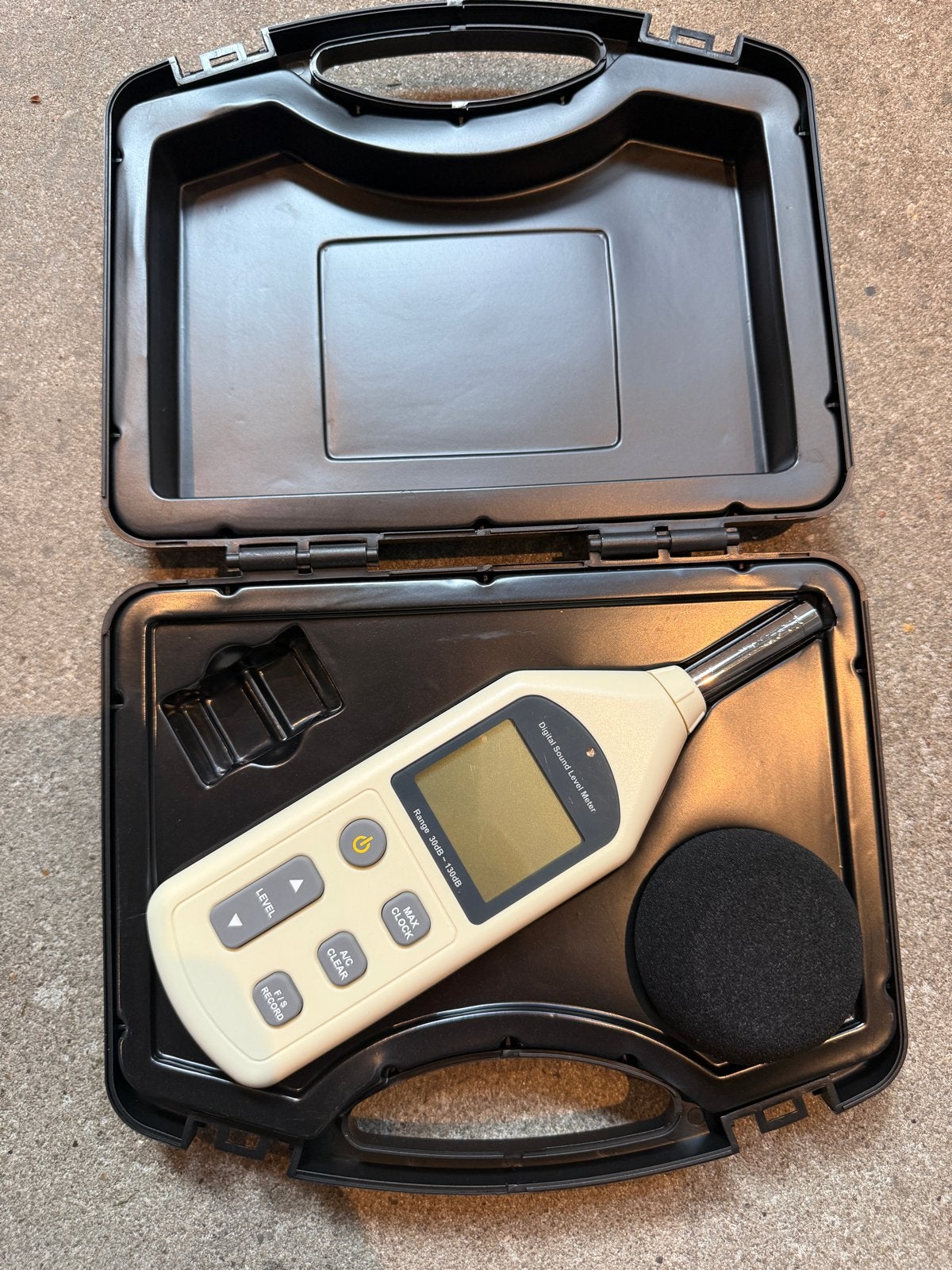 Digitale geluidsniveaumeter in koffer, Doe-het-zelf en Verbouw, Ophalen of Verzenden, Zo goed als nieuw, Geluid