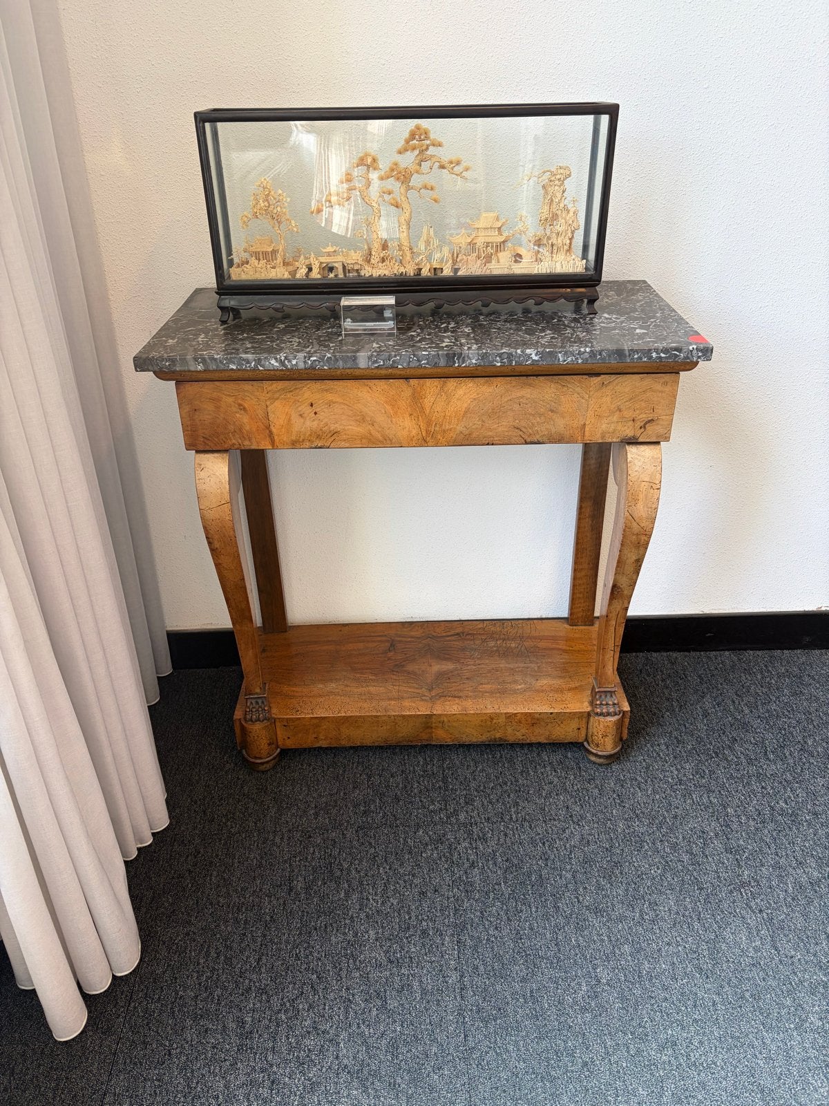 Antieke consoletafel met zwart geaderd marmeren blad, Ophalen
