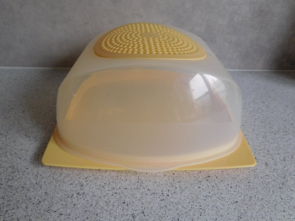 Tupperware Cheesmart Geel - 20x20 cm Kaasdoos, Luchtdicht, Bewaardoos, Geel, Ophalen of Verzenden