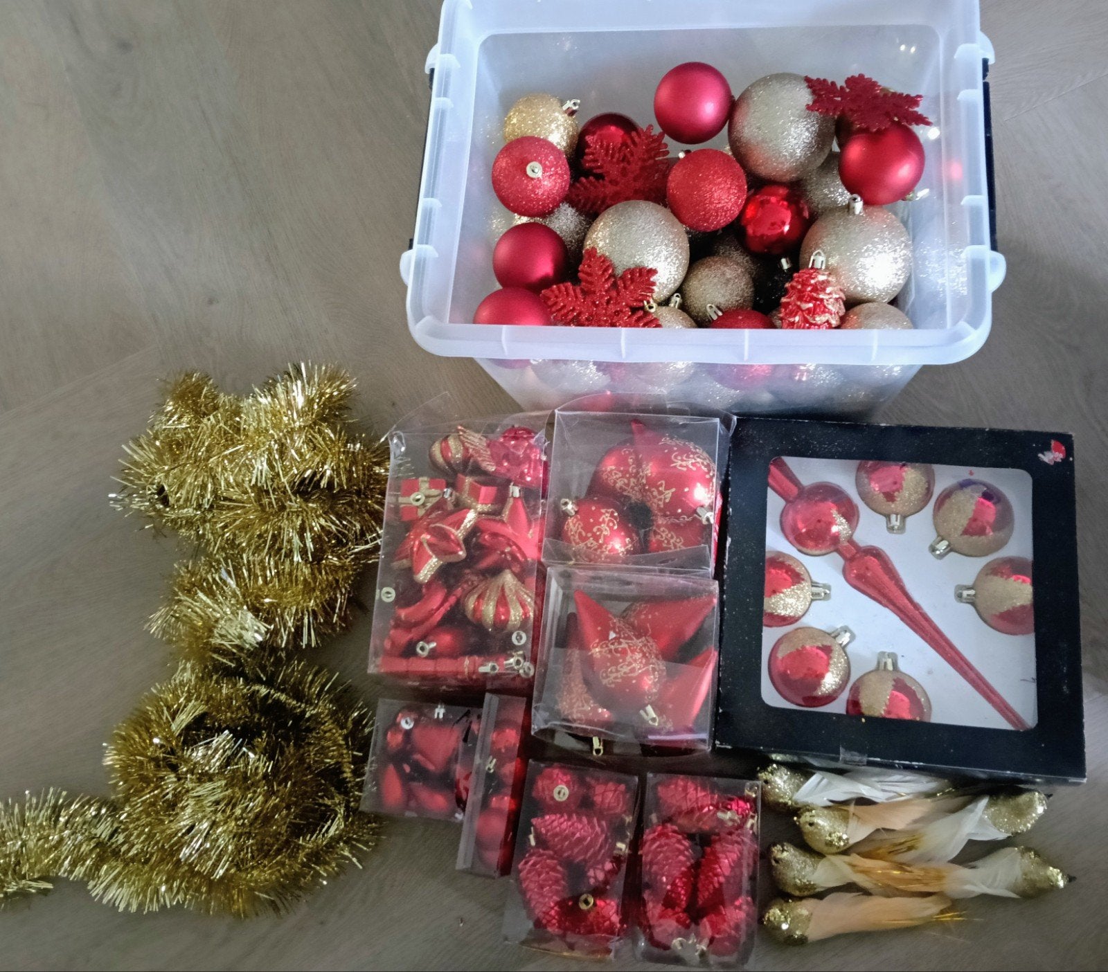 kerstballen en slingers, Diversen, Ophalen, Zo goed als nieuw