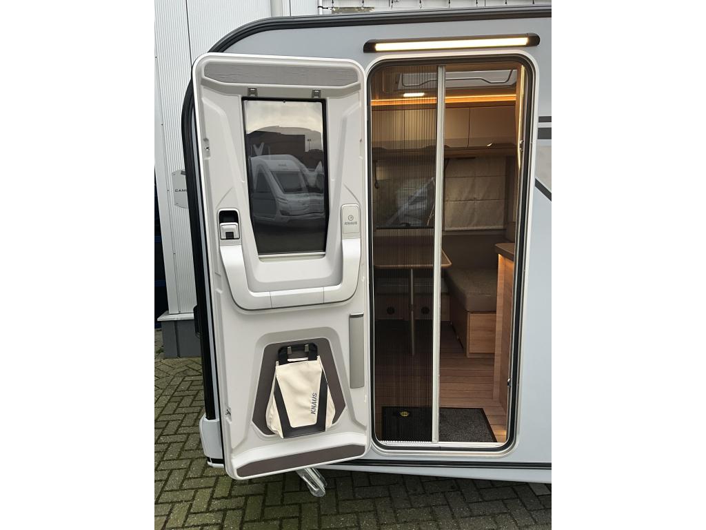 Knaus Sudwind 60 Years 420 QD 4 PERS-GRATIS MOVER, Schokbreker, Bedrijf, Treinzit, 5 tot 6 meter
