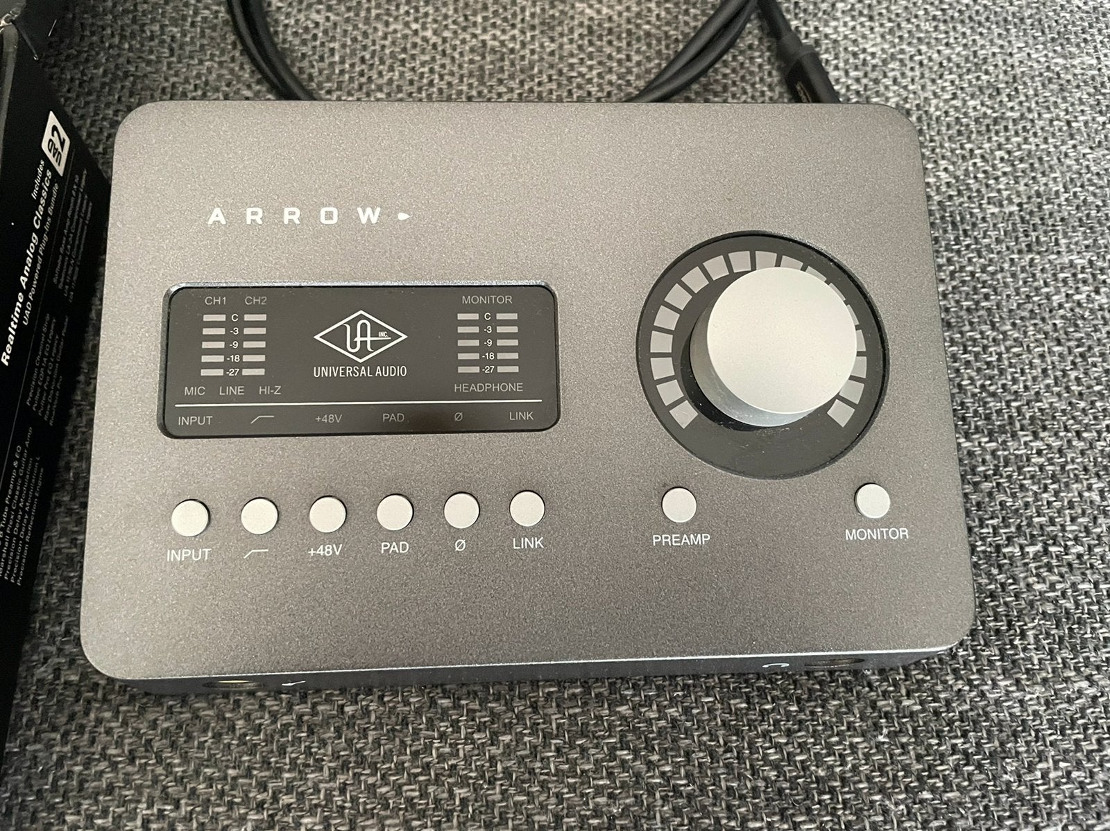Universal Audio - Arrow, Computers en Software, Ophalen of Verzenden, Gebruikt, Extern
