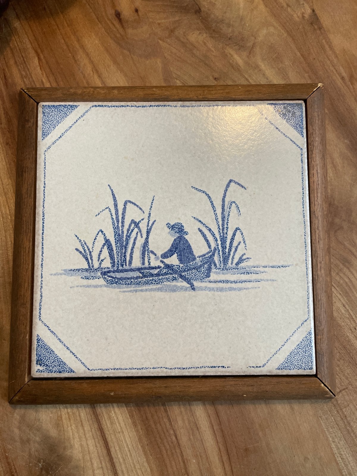 Delfts blauw tegeltje in houten lijst - Roeier, Ophalen of Verzenden