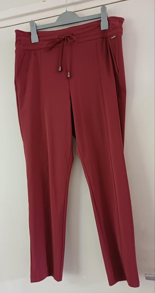 Mi Piace travelstof broek donkerrood XL, Kleding | Dames, Mi Piace, Maat 46/48 (XL) of groter, Ophalen of Verzenden, Zo goed als nieuw