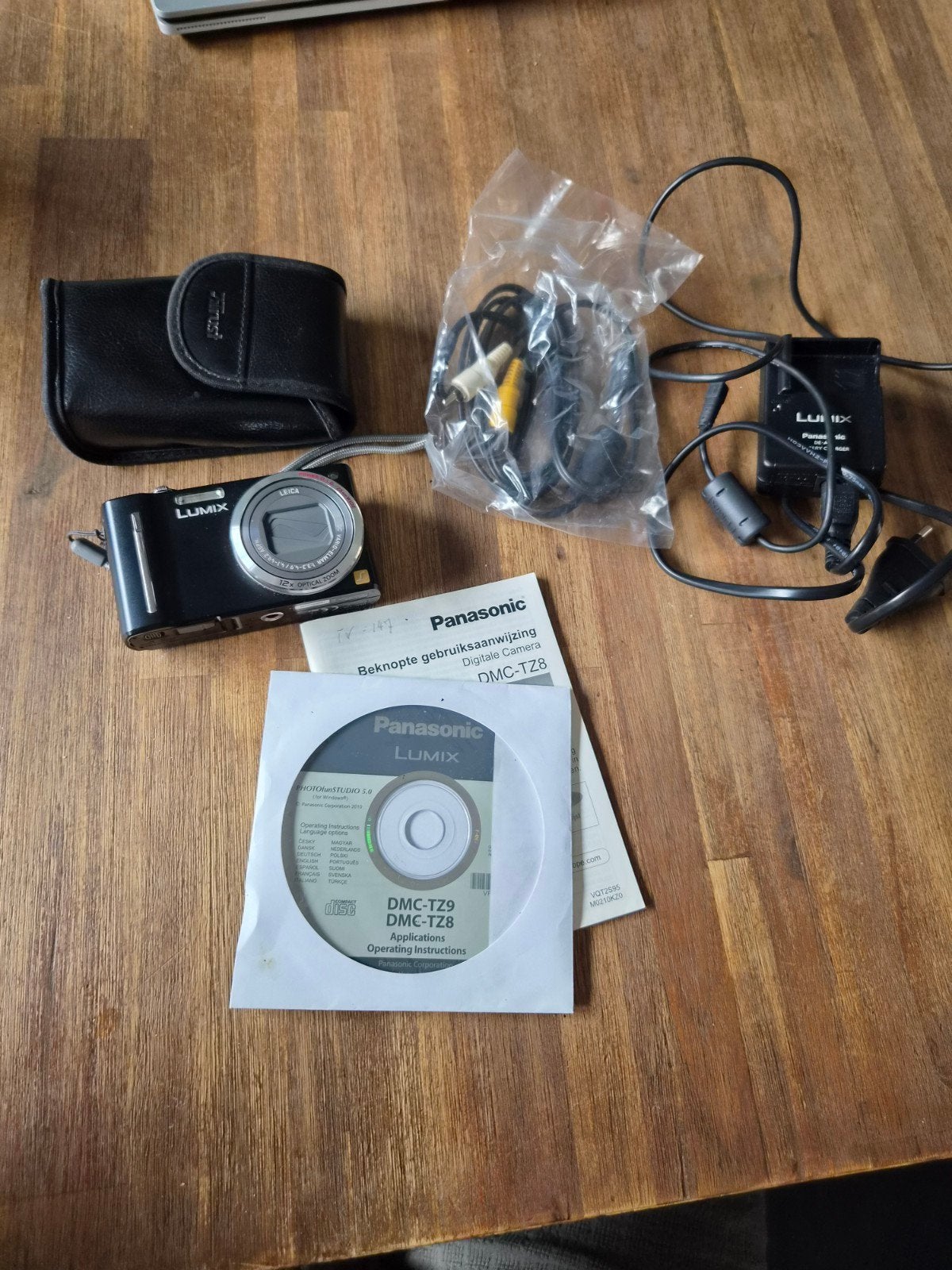 Panasonic Lumix DMC-TZ8 Compactcamera met 12x optische zoom, Audio, Tv en Foto, Fotocamera's Digitaal, Gebruikt, Compactcamera