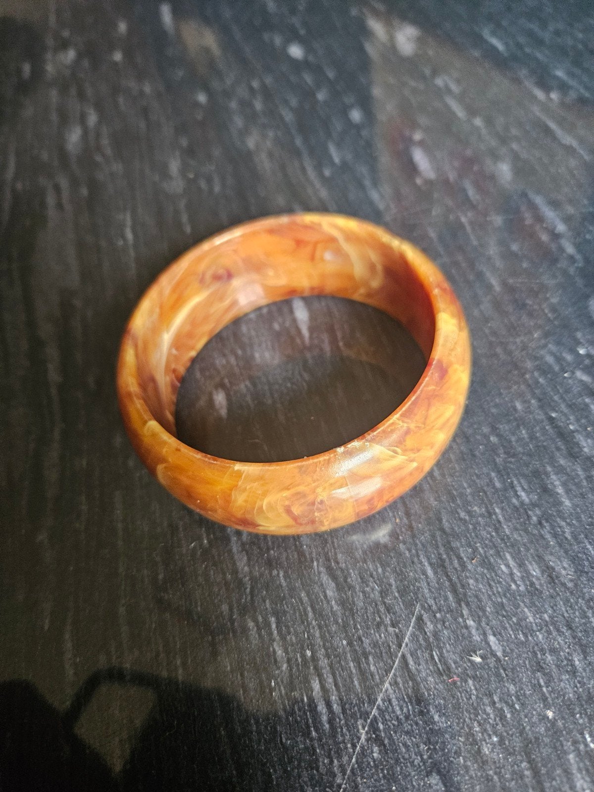 Vintage Marmeren Look Armband - Oranje/Bruin, Ophalen of Verzenden, Gebruikt, Oranje, Kunststof of Plastic