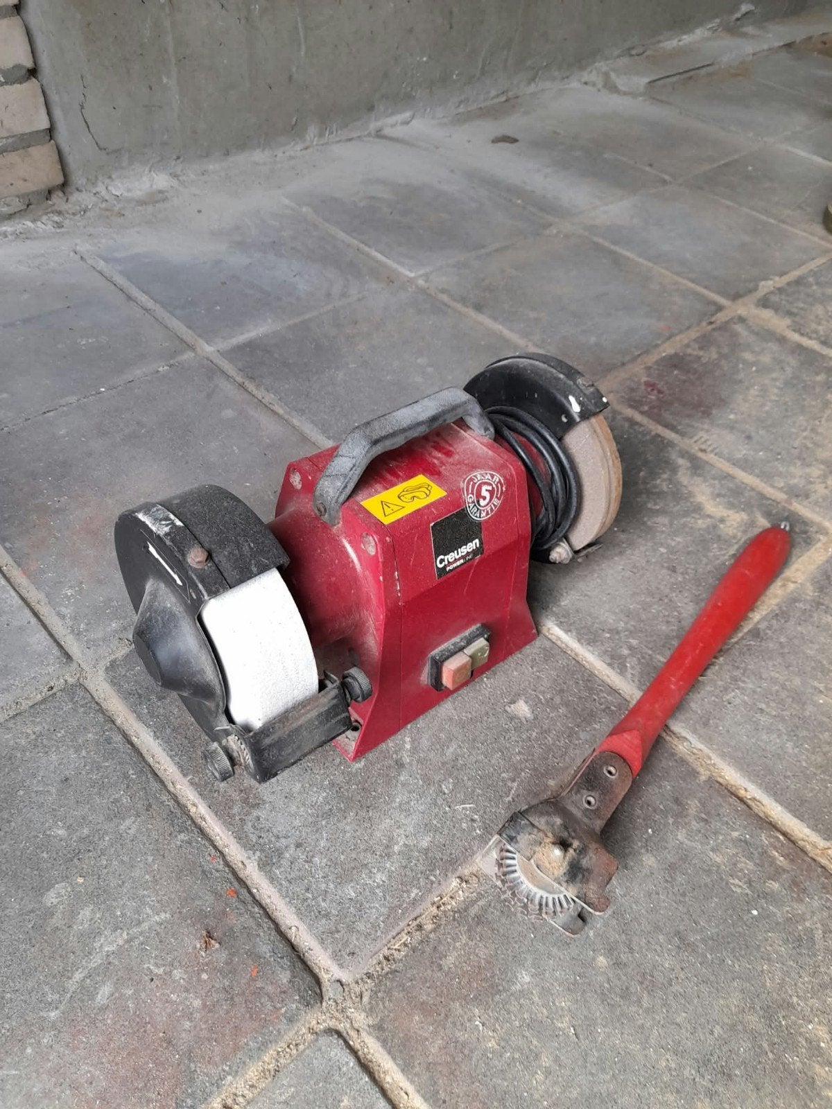 Creusen Werkslijpmachine - Gebruikt maar functioneel, Ophalen, Gebruikt, Minder dan 700 watt, Werkbankslijpmachine