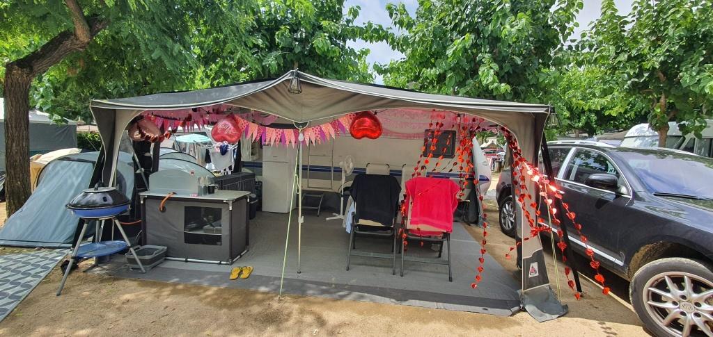 Hobby Caravan 495 te koop, Omvormbare zithoek, Hobby, Treinzit, Particulier