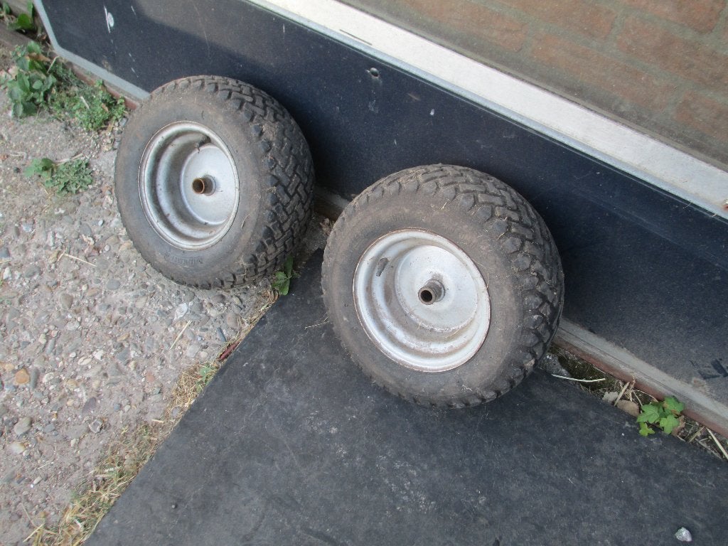 Voorwielen Husqvarna Rider 16x6.50-8, Ophalen, Gebruikt, 50 cm of meer