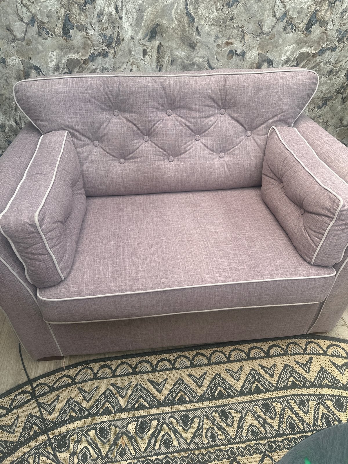 Comfortabele taupe loveseat- gebruikt, Huis en Inrichting, Fauteuils, Ophalen, Gebruikt, Stof, 75 tot 100 cm