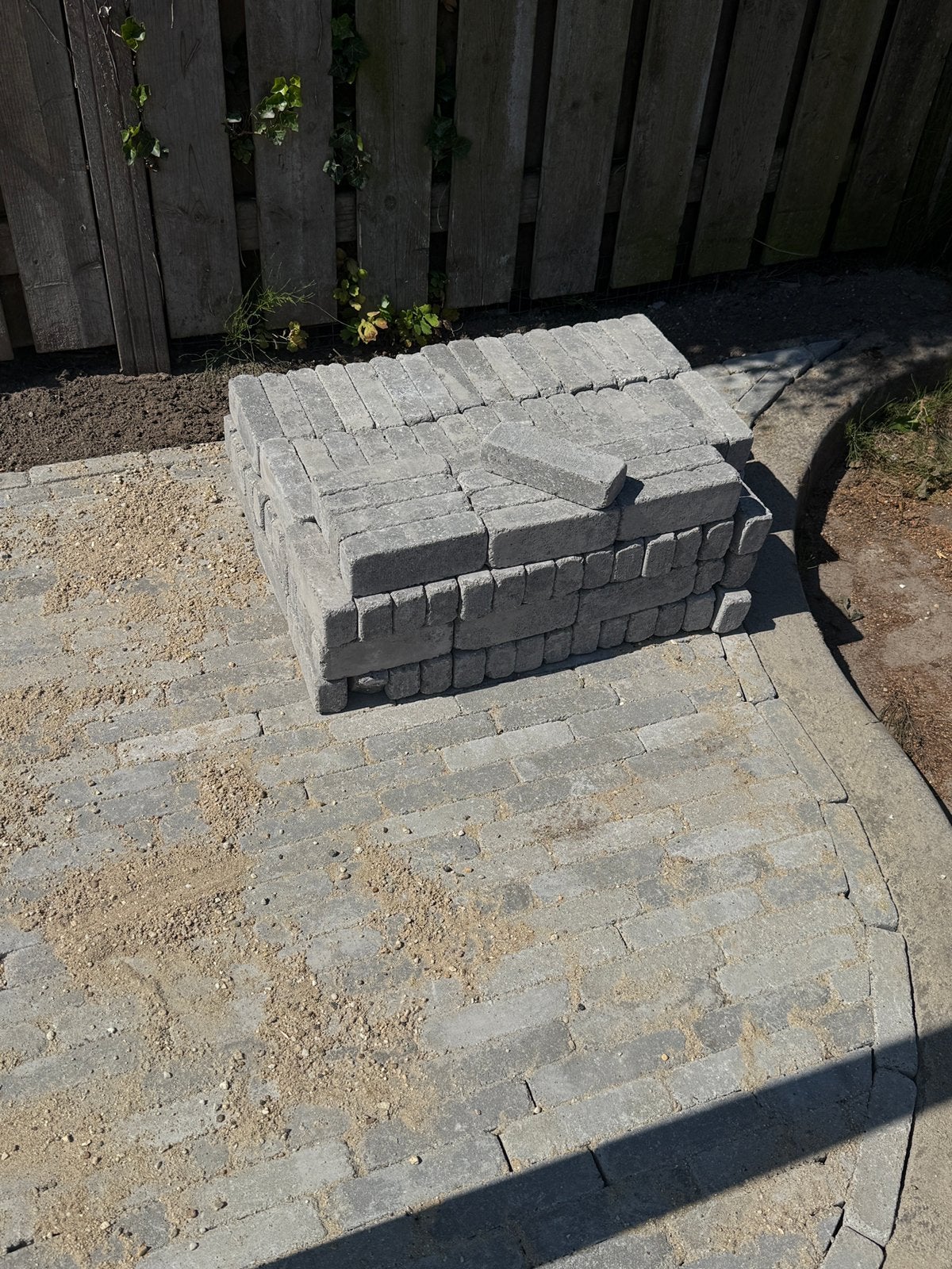1.5 m2 waalformaat abbeystone pomposa GRATIS, Ophalen, Klinkers, Nieuw, Minder dan 5 m²