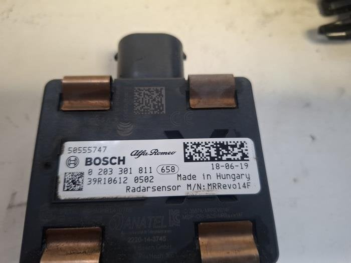 Radar sensor van een Alfa Romeo Stelvio, Gebruikt, -, Verzenden, -