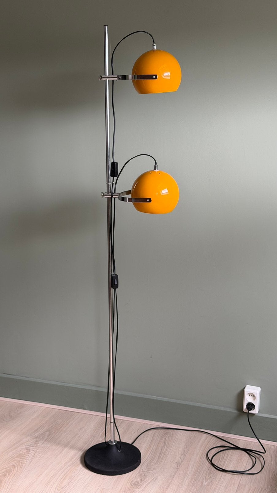 Vintage bollenlmp vloerlamp staande lamp Herda Geel, Ophalen, Gebruikt, Seventies, Metaal