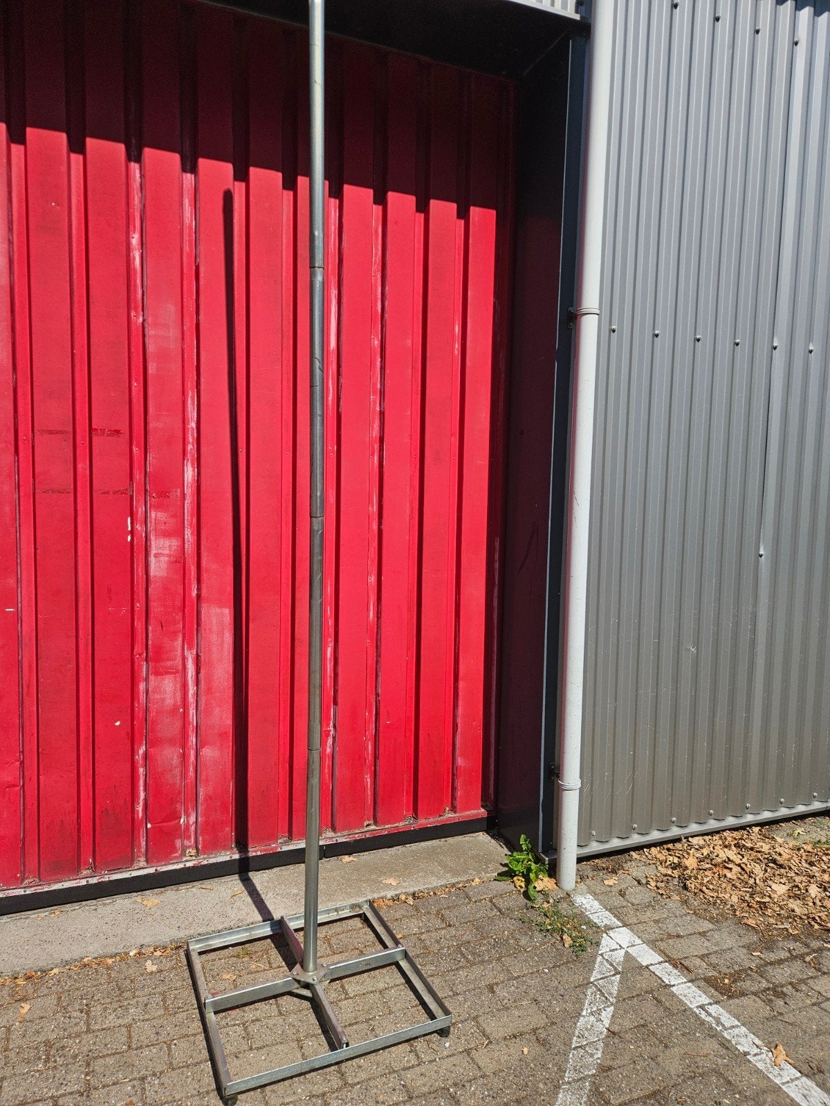 Antennemast met tegelvoet met tegels, Ophalen, Gebruikt, Mast