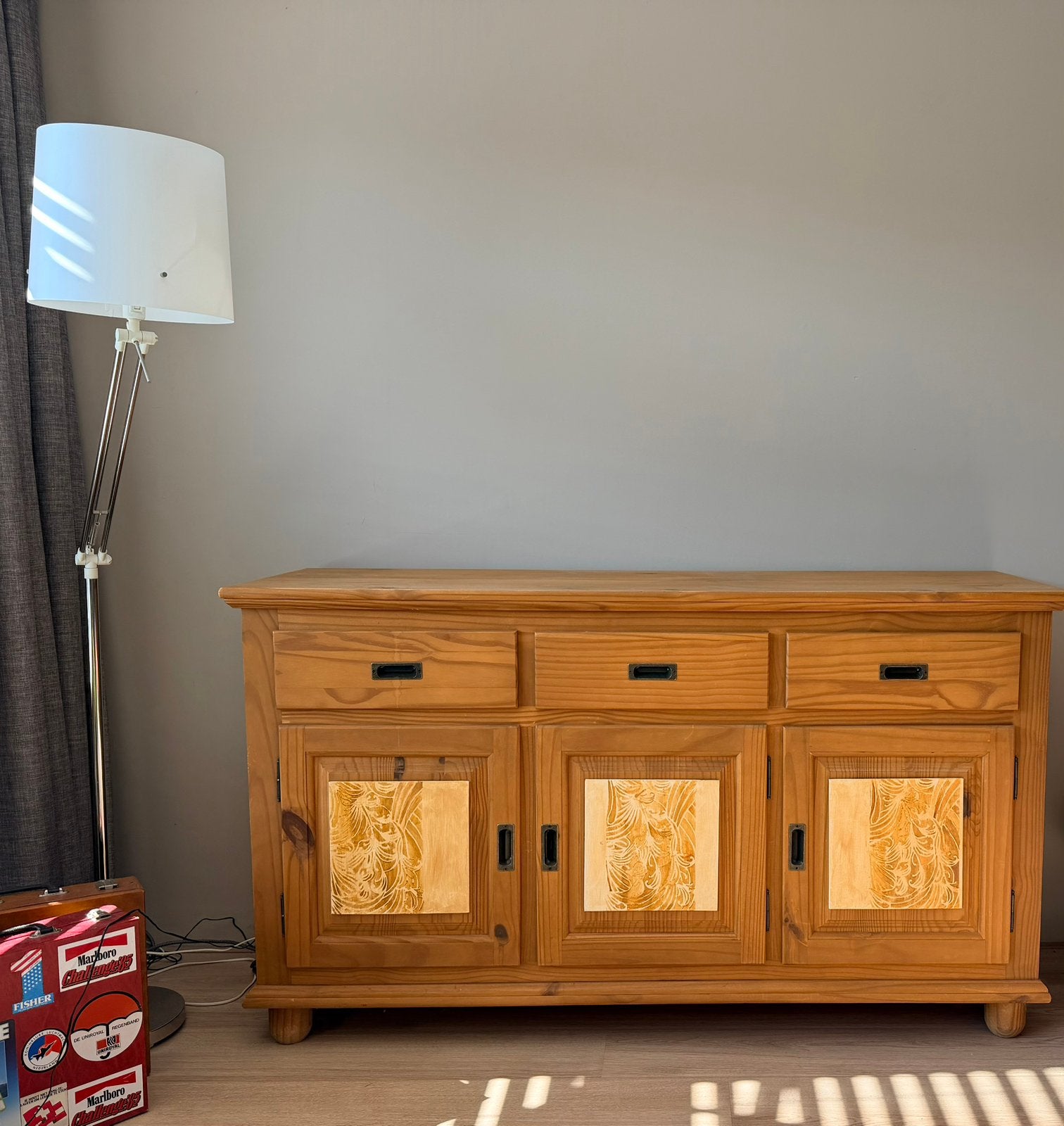 Grenenhouten dressoir gratis af te halen, Huis en Inrichting, Ophalen, Gebruikt, 150 tot 200 cm, Grenenhout