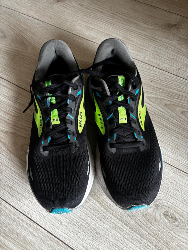 Brooks Adrenaline GTS 23, Ophalen of Verzenden, Zo goed als nieuw, Hardloopschoenen, Overige merken