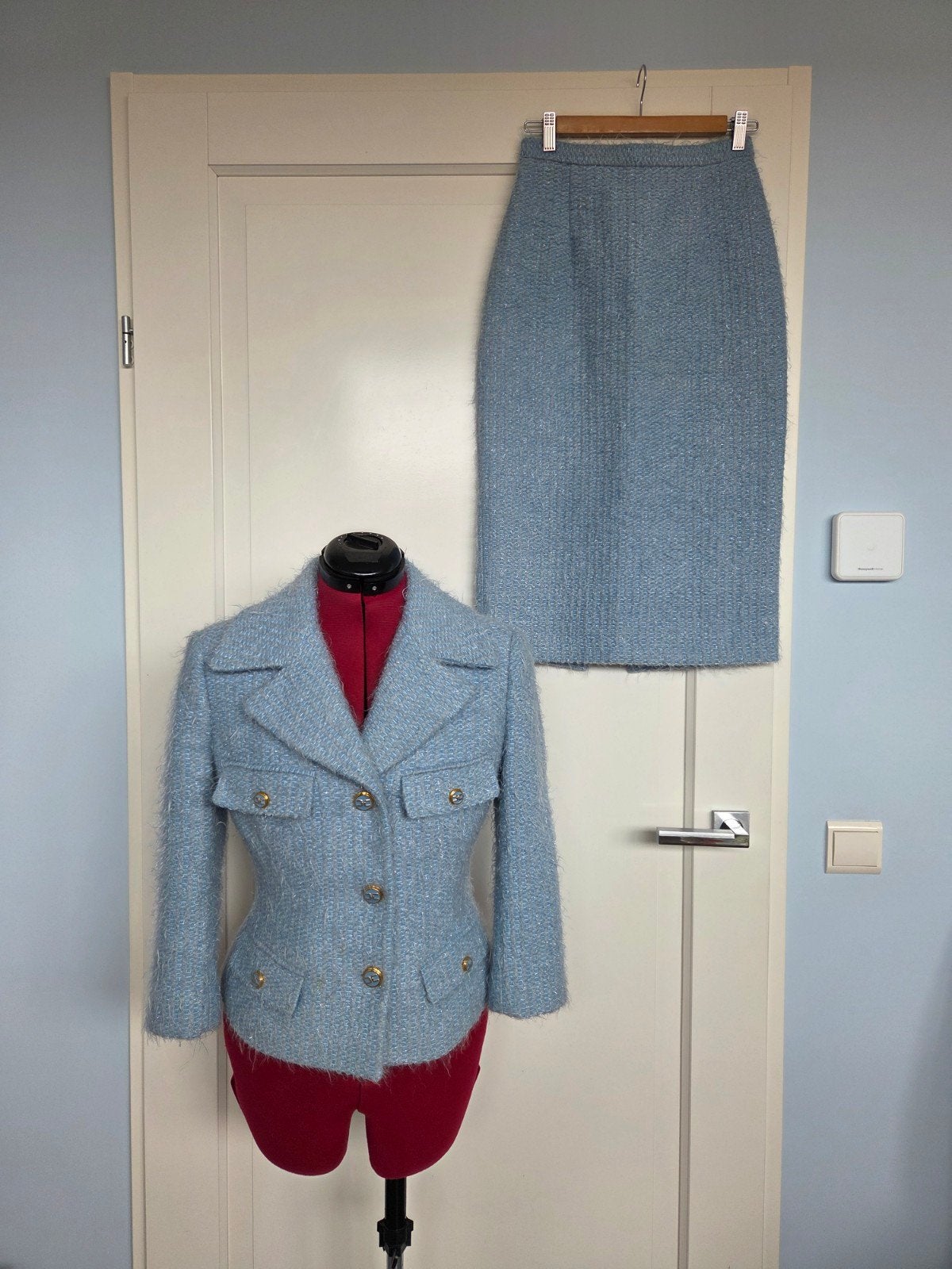 Elisabetta Franchi tweed set Italiaanse maat 42, Kleding | Dames, Kostuum of Pak, Ophalen of Verzenden, Zo goed als nieuw, Maat 36 (S)