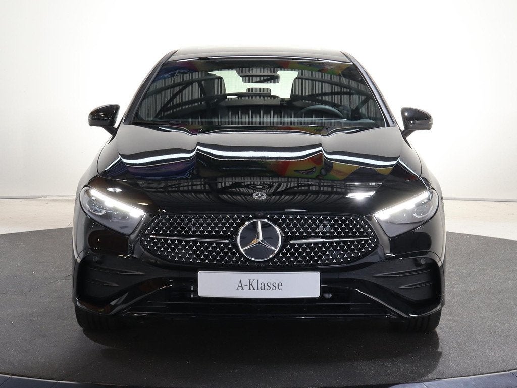 Mercedes-Benz A-klasse 250e Business Solution AMG | Panorama, Auto's, Mercedes-Benz, 4 cilinders, Plug-in hybride, Bedrijf, Hybride Elektrisch/Benzine