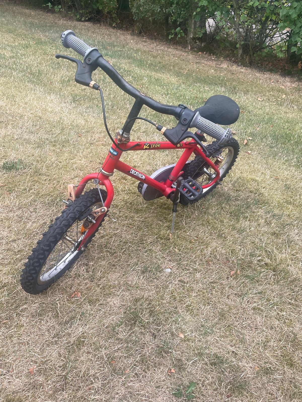 Decathlon 16 inch kinderfiets - Rood, Ophalen, Gebruikt, Velgrem, 16 tot 20 inch