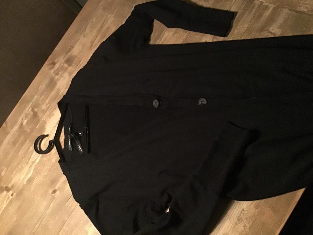10 days lang vest met knopen, Ophalen of Verzenden, Zo goed als nieuw, Maat 38/40 (M), Zwart