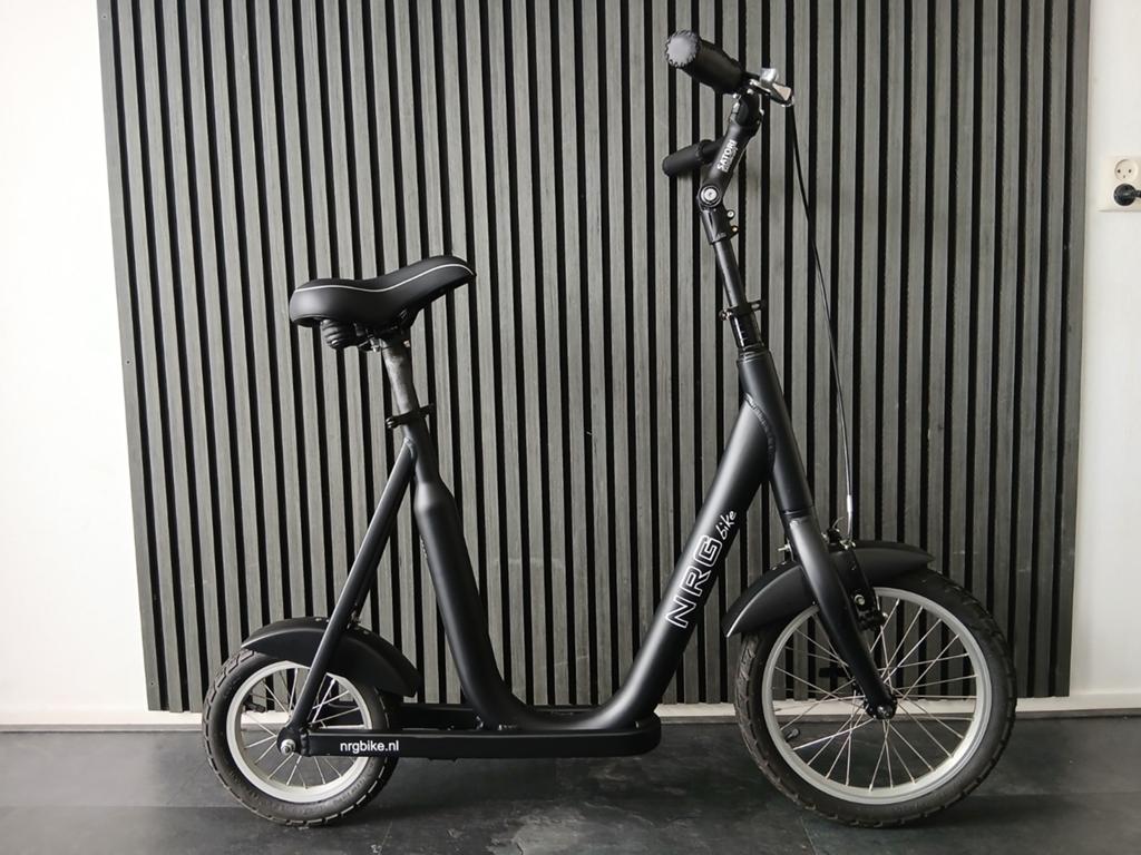 Zgan, Nrg  loopfiets voor volwassenen met handleiding., Diversen, Verpleegmiddelen, Zo goed als nieuw, Ophalen