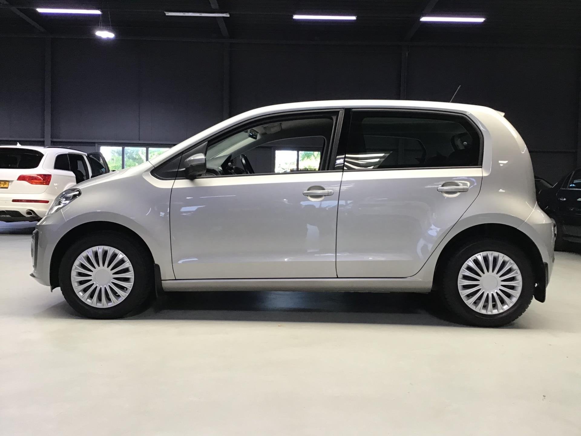 Volkswagen UP! 1.0 I 1e Eigen. I Dealer Onderh. I New Apk +, Voorwielaandrijving, Stof, Gebruikt, Automatische klimaatregeling