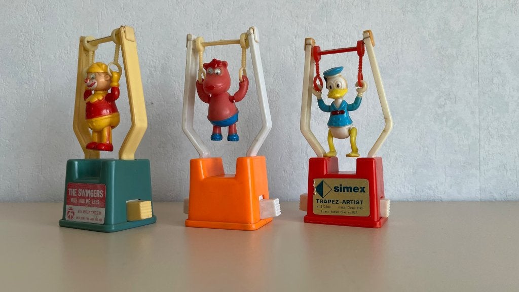 3x The Swingers Trapeze Knijpfiguren Disney Donald Duck 70s, Verzamelen, Ophalen of Verzenden, Overige figuren, Zo goed als nieuw