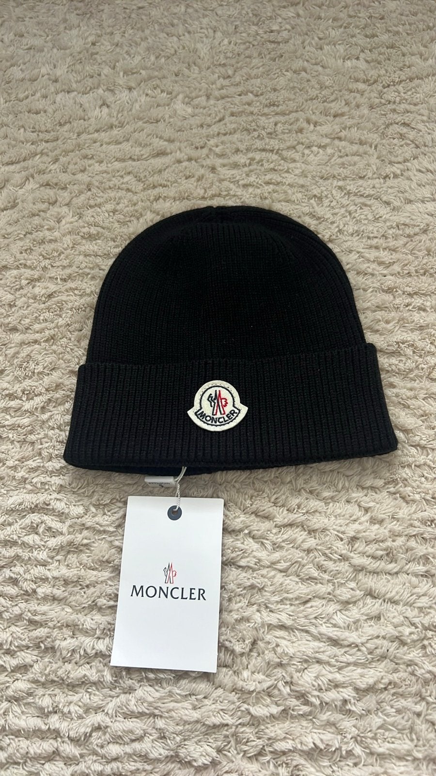 Moncler Muts Zwart - Nieuw met labels, Ophalen of Verzenden, Nieuw, Maat 38/40 (M), Muts