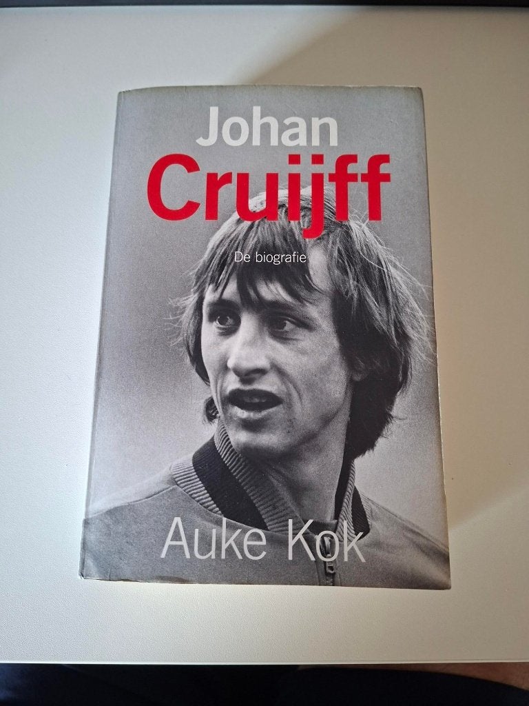 Johan Cruijff: De biografie door Auke Kok, Boeken, Ophalen of Verzenden, Gelezen, Auke Kok, Balsport