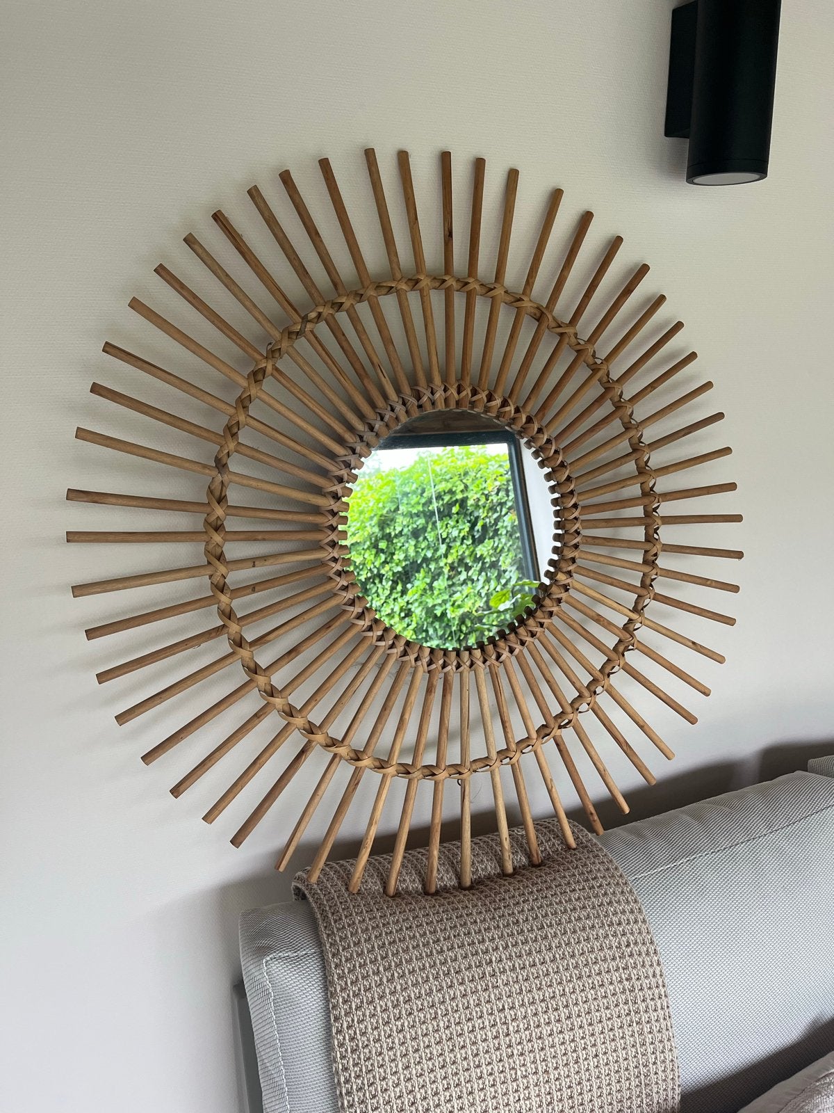 Bohemian spiegel zon - Rotan wanddecoratie, Huis en Inrichting, Woonaccessoires | Spiegels, Ophalen of Verzenden, Zo goed als nieuw