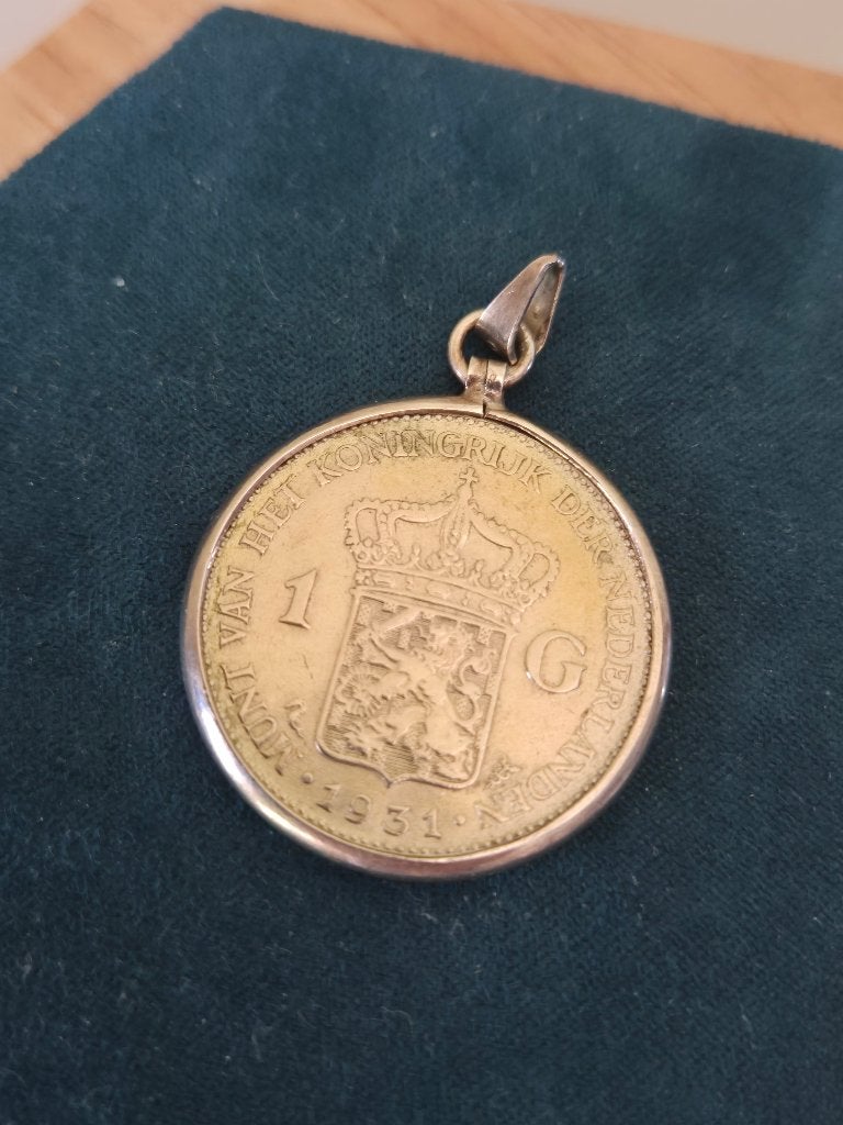 Zilveren hanger 1931 Wilhelmina 461, Zilver zolder, Overige voorstellingen, Ophalen of Verzenden, Zo goed als nieuw