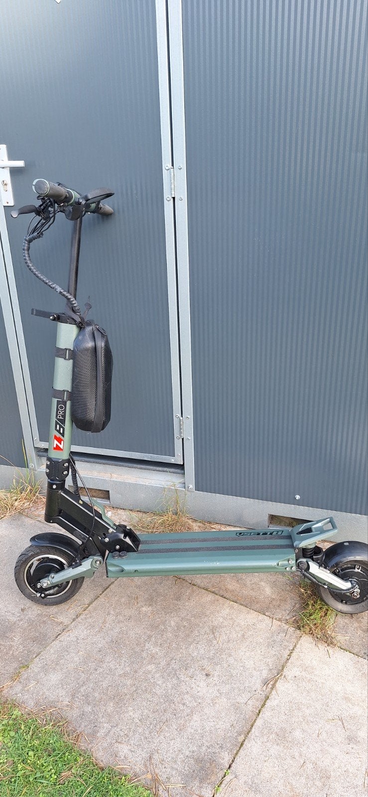 VSETT 8 Elektrische Step – Krachtig, Comfortabel & NFC, Ophalen of Verzenden, Zo goed als nieuw, Elektrische step (E-scooter)