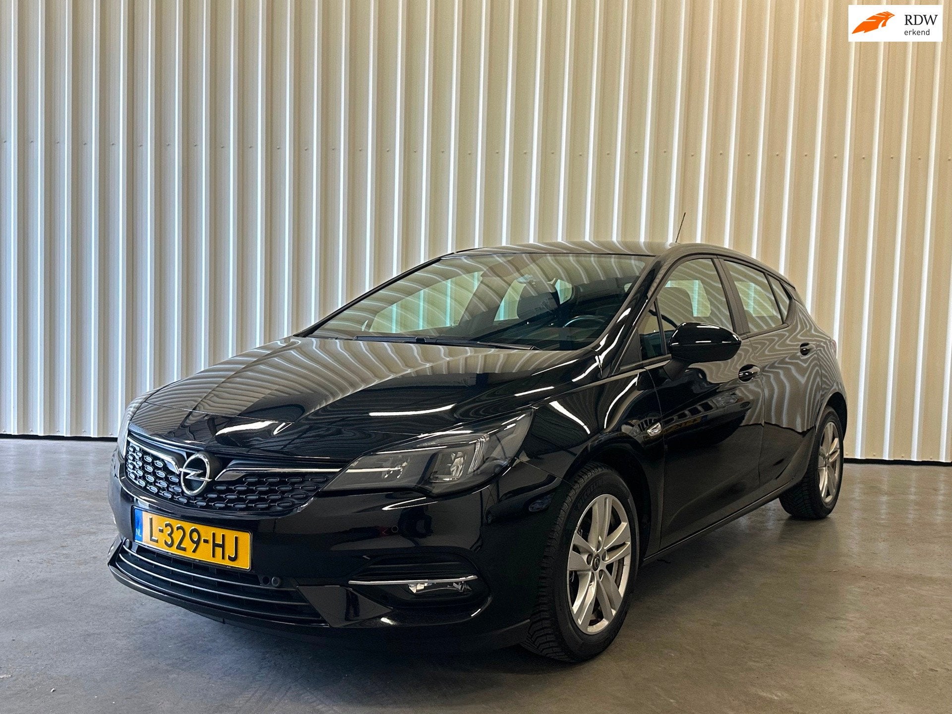 Opel Astra 1.2 Edition Navi/Camera, Auto's, Voorwielaandrijving, Stof, Gebruikt, 620 kg
